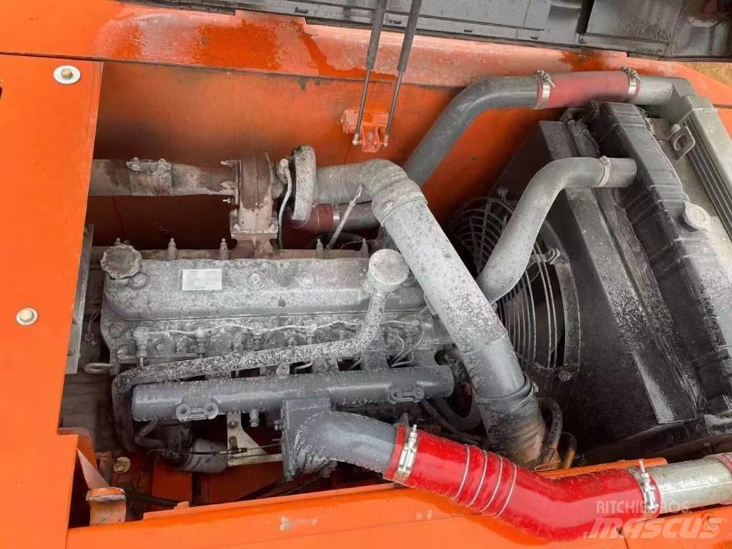 Doosan 225-7 Kāpurķēžu ekskavatori
