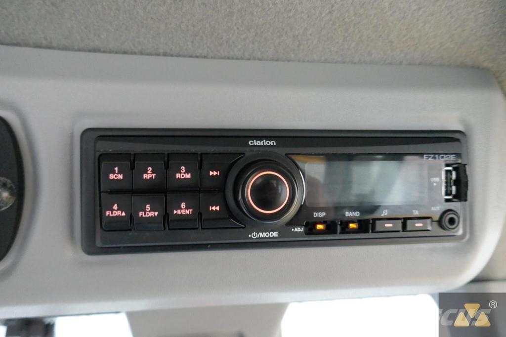 CAT 930M Iekrāvēji uz riteņiem