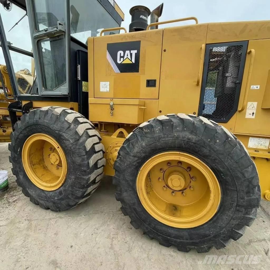 CAT 140K Greideri