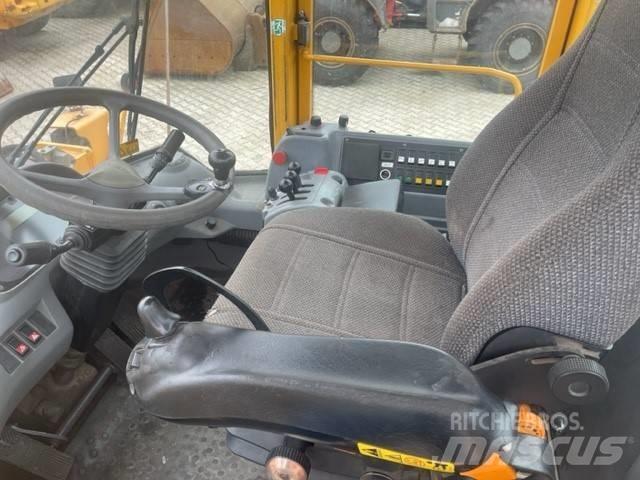 Volvo L 70 E Iekrāvēji uz riteņiem