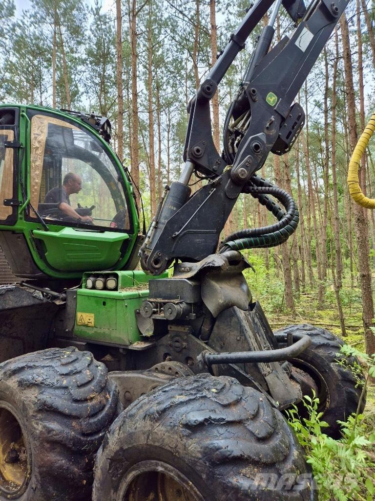 John Deere 1170 E Harvesteri