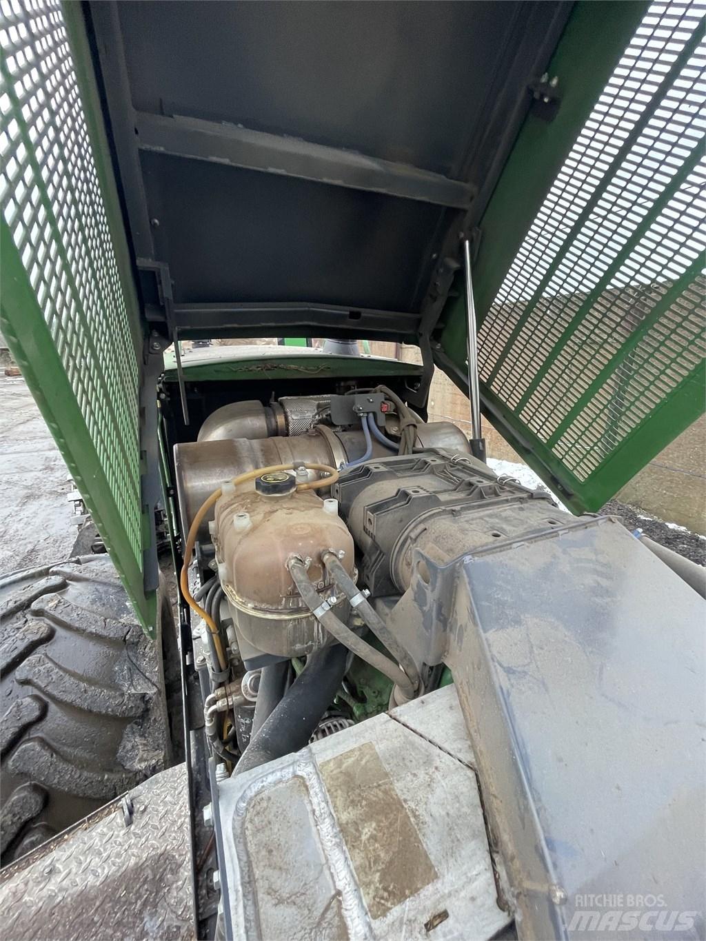 John Deere 1070 G Harvesteri