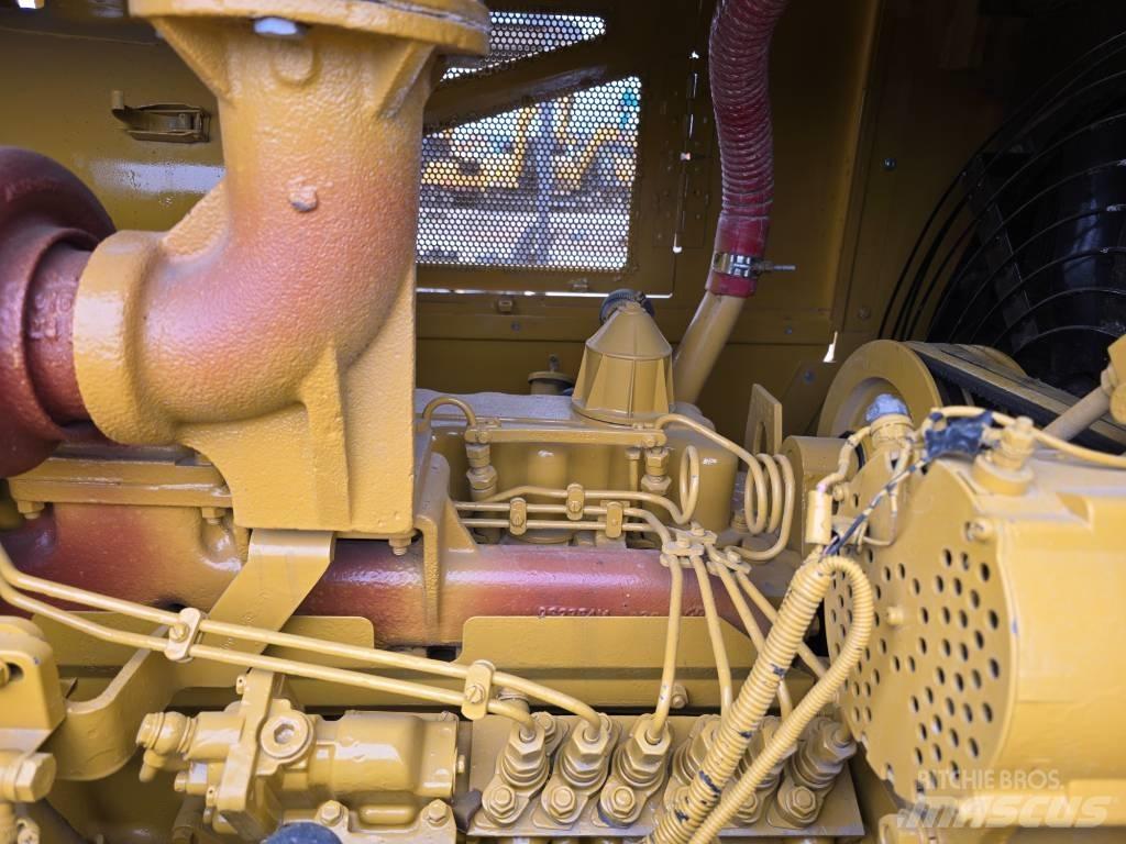 CAT D7G Kāpurķēžu buldozeri