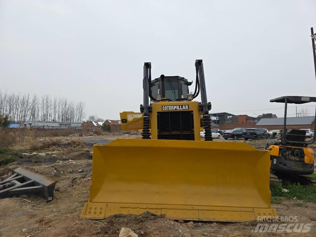 CAT D7G Kāpurķēžu buldozeri