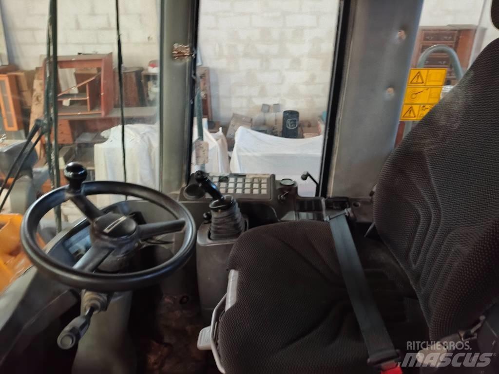 Liebherr 544 Iekrāvēji uz riteņiem