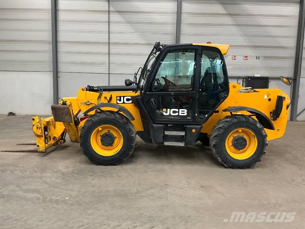 JCB 535 V 125 Teleskopiskie manipulatori