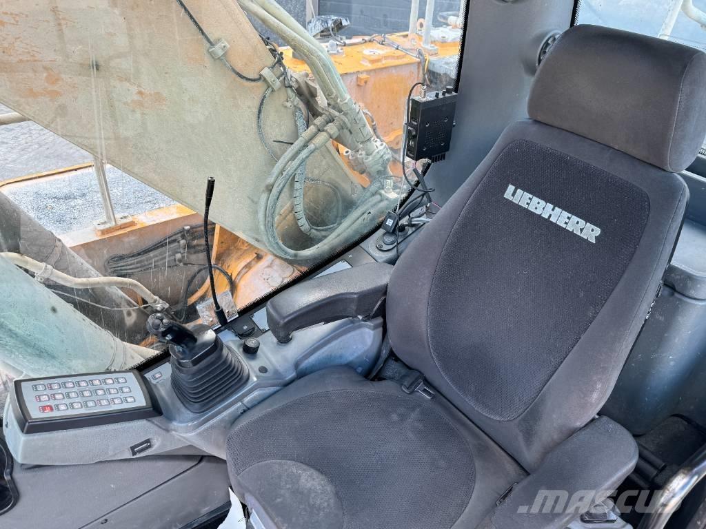 Liebherr R 926 LC Kāpurķēžu ekskavatori