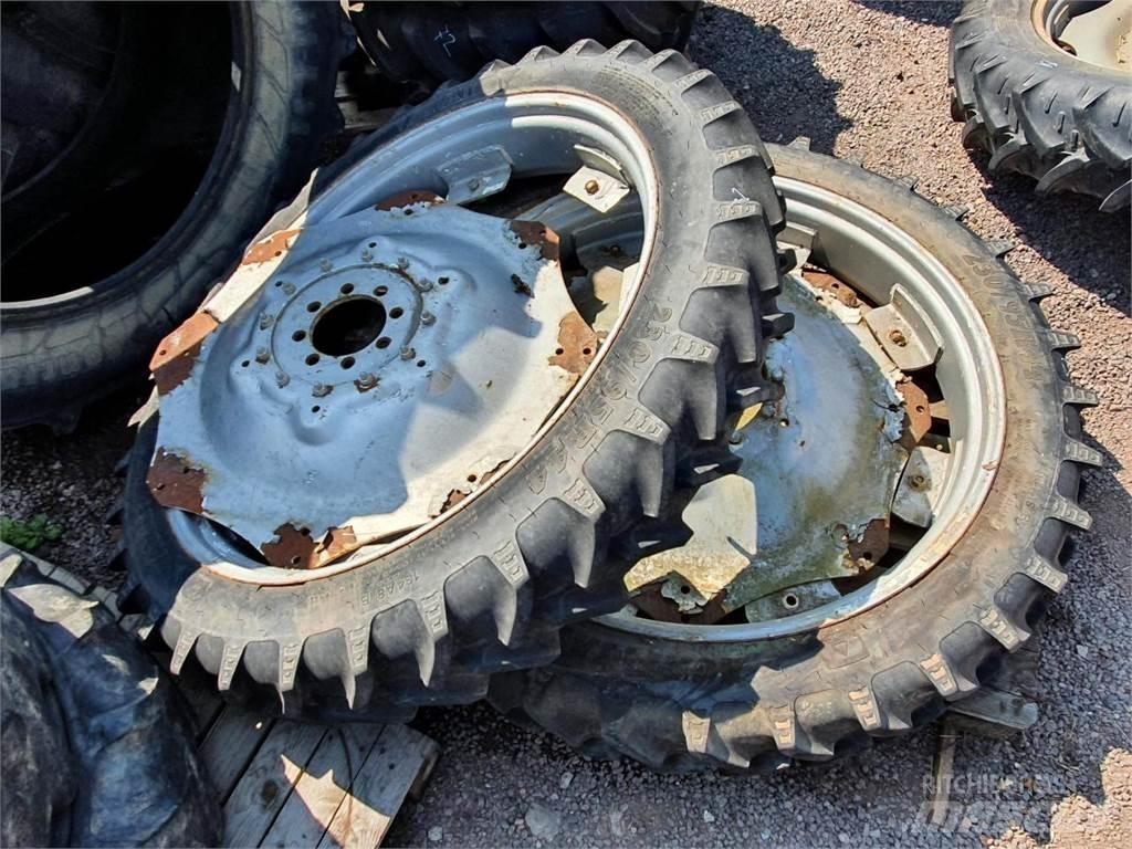 BKT 230/95R44 x2 Riepas, riteņi un diski