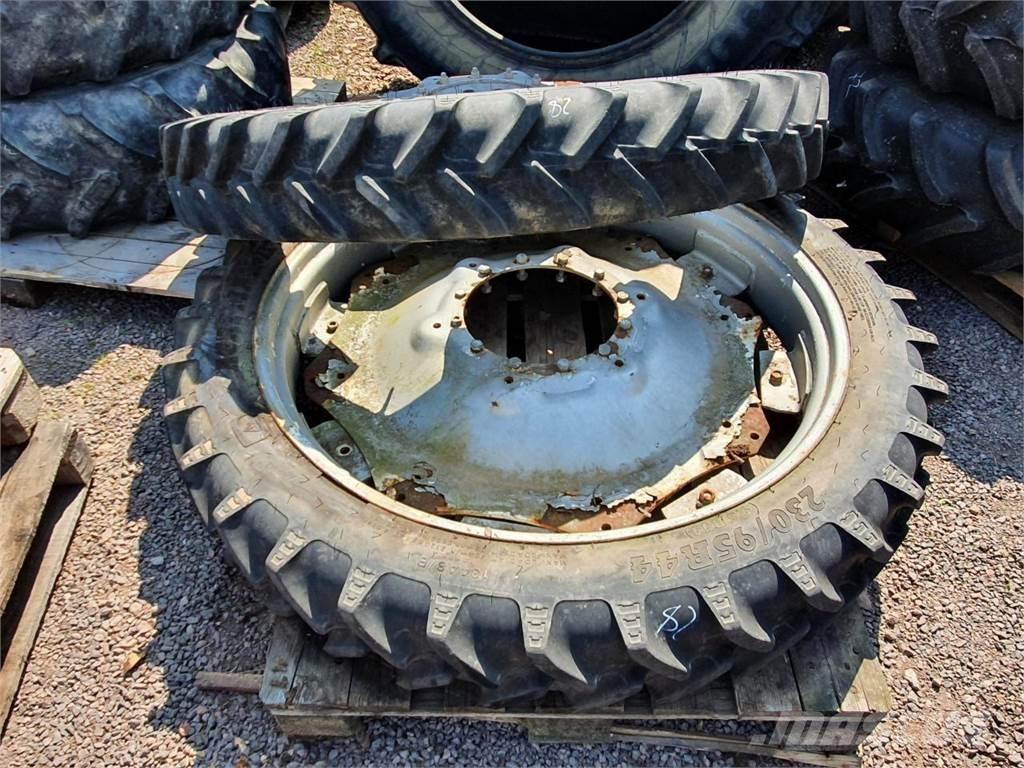 BKT 230/95R44 x2 Riepas, riteņi un diski