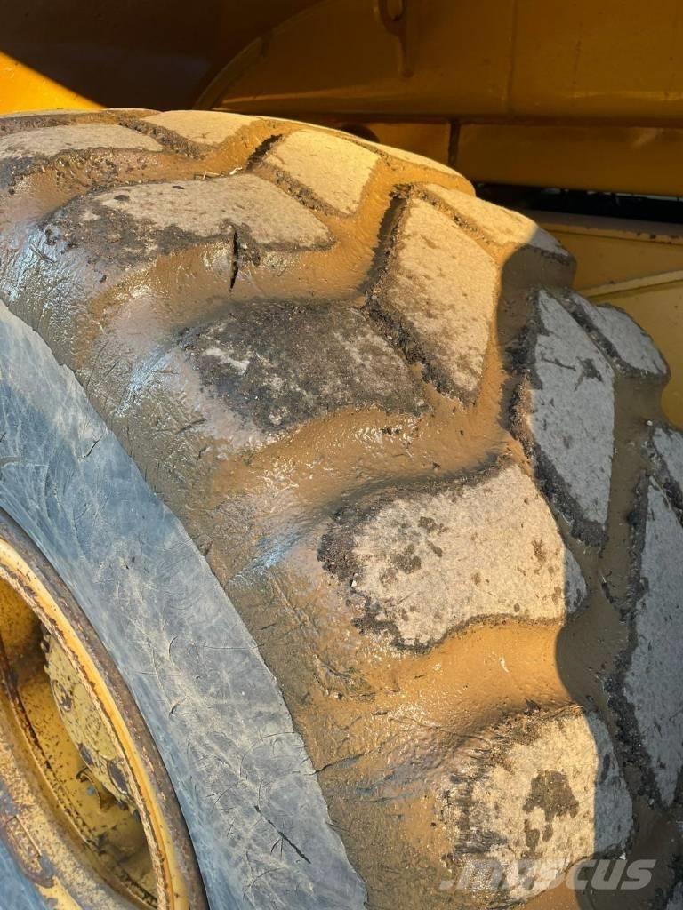 Bell B 30 E Artikulētie pašizgāzēji