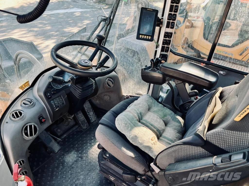 Volvo L 180 H Iekrāvēji uz riteņiem