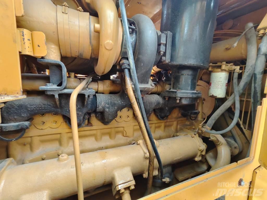 CAT D 7 G Kāpurķēžu buldozeri