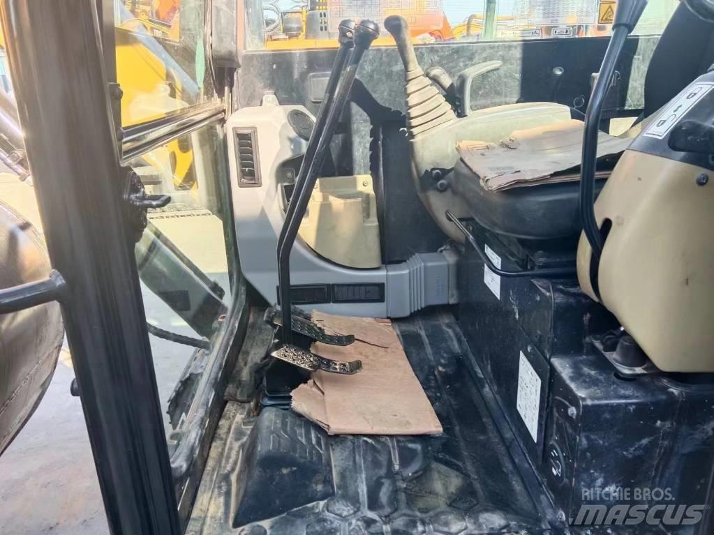 CAT 307 Kāpurķēžu ekskavatori
