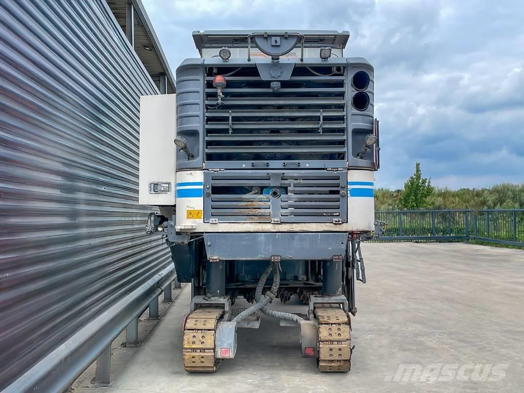 Wirtgen W 210 Asfalta dzesēšanas iekārtas