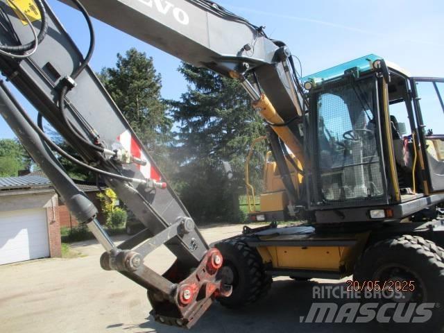 Volvo EW 160 Ekskavatori uz riteņiem