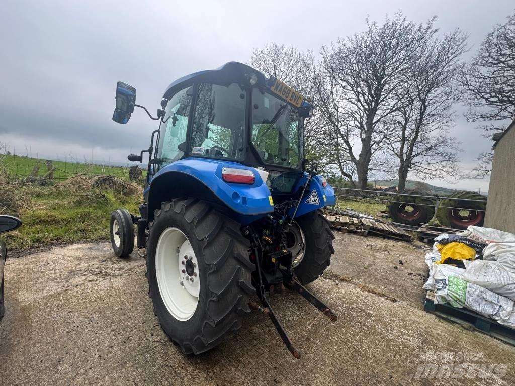 New Holland T 4.65 Traktori
