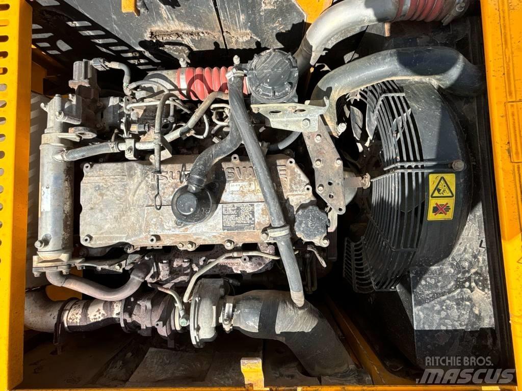 JCB JS 260 LC Kāpurķēžu ekskavatori