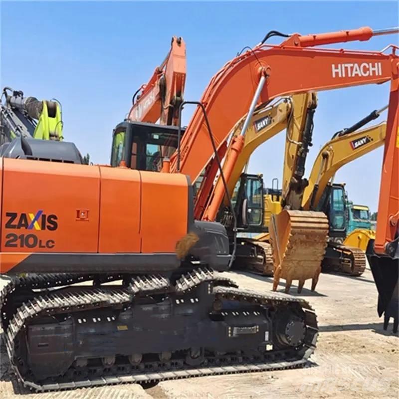 Hitachi ZX 210 Kāpurķēžu ekskavatori