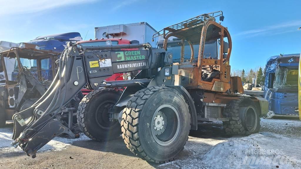 Green master 825T Teleskopiskie riteņu iekrāvēji