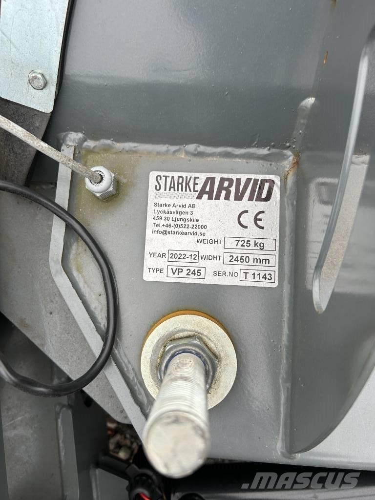 Fjärås 245 vikplog Sniega traktori