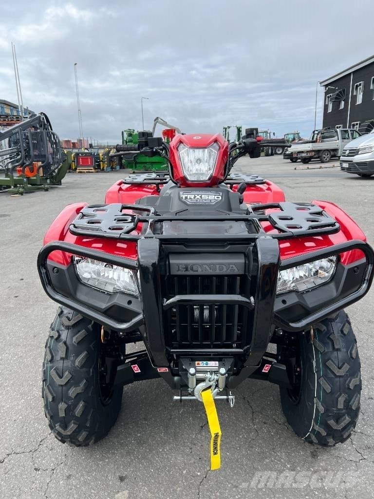 Honda Rubicon 520 Visurgājēji
