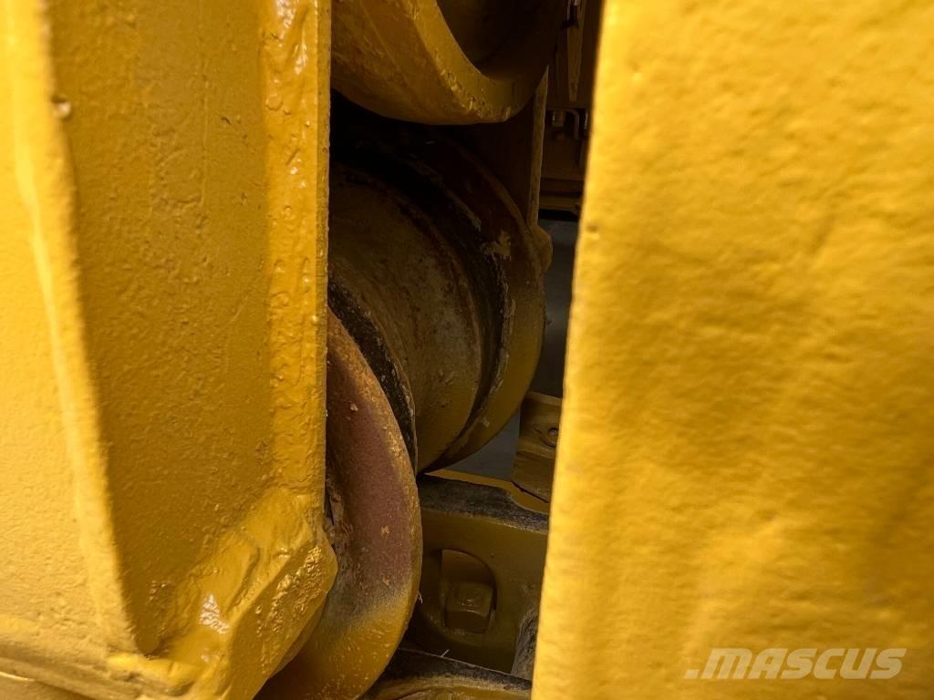 CAT D6H XL Kāpurķēžu buldozeri
