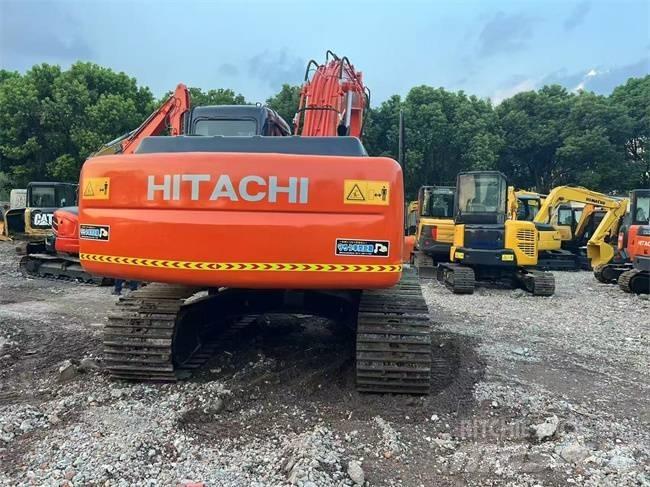 Hitachi ZX 200 Kāpurķēžu ekskavatori