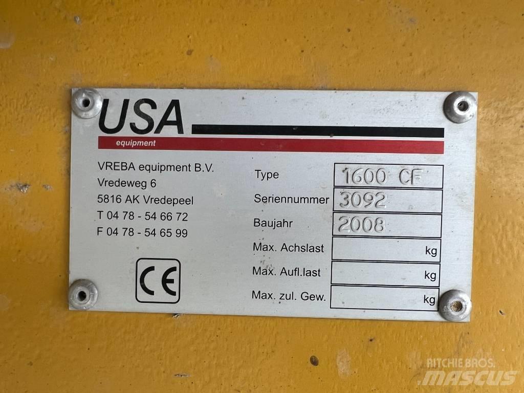 Peecon 1600 CF Lopbarības piekabes
