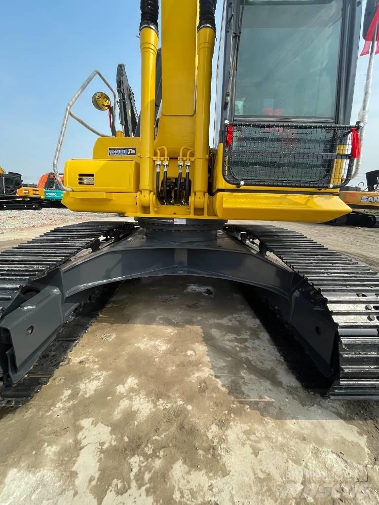 Komatsu PC 220-8 Kāpurķēžu ekskavatori