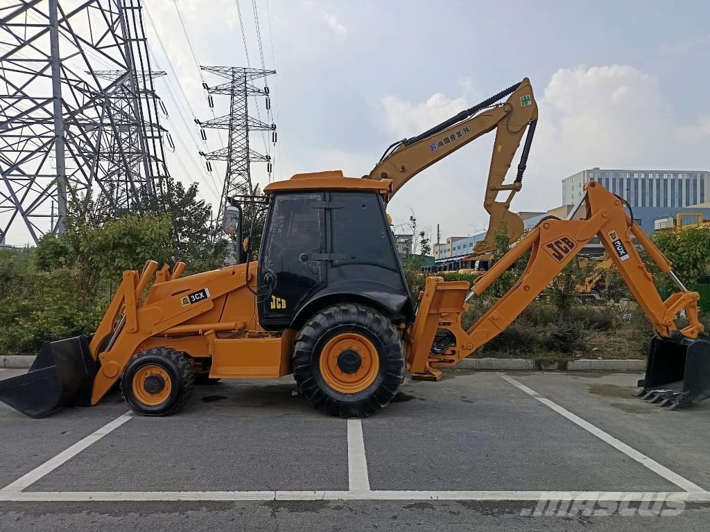 JCB 3 CX Ekskavatori-iekrāvēji
