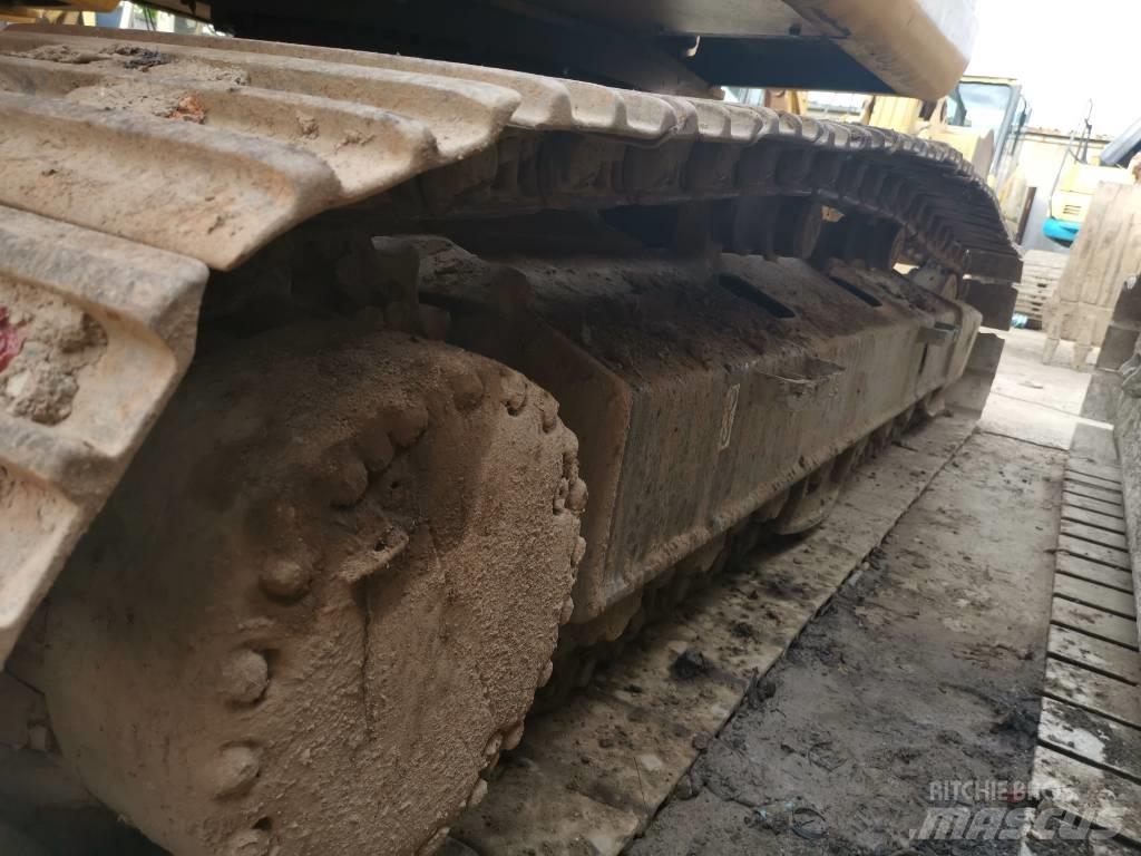 Komatsu PC 220 LC-7 Kāpurķēžu ekskavatori