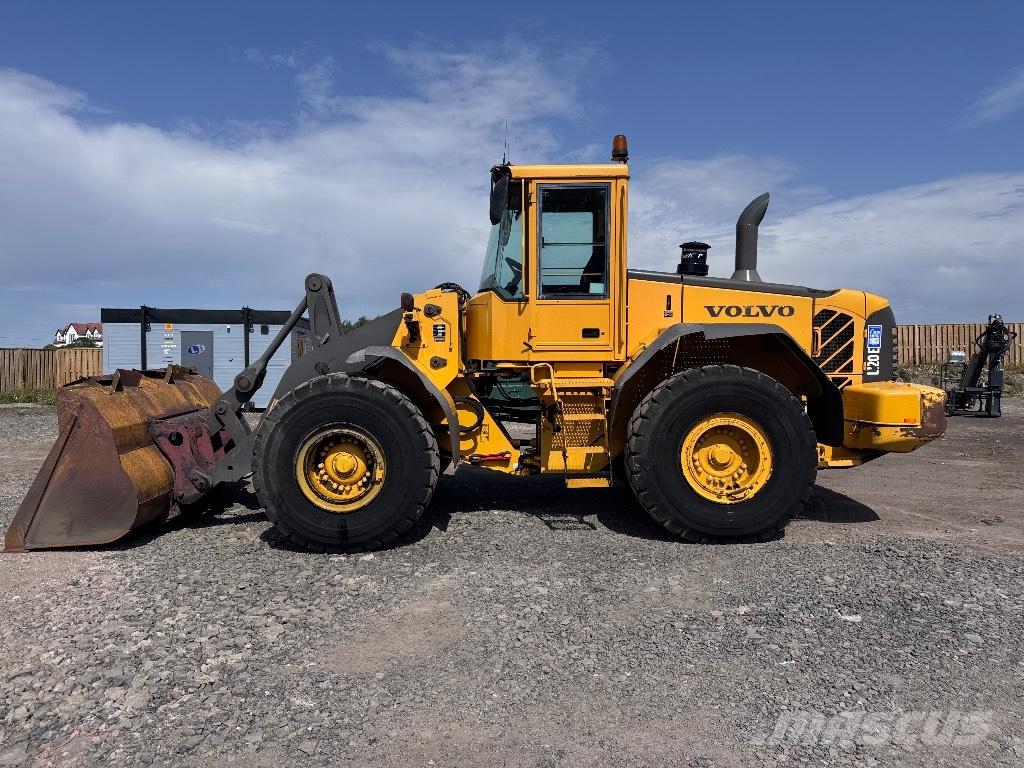 Volvo L 120 E Iekrāvēji uz riteņiem