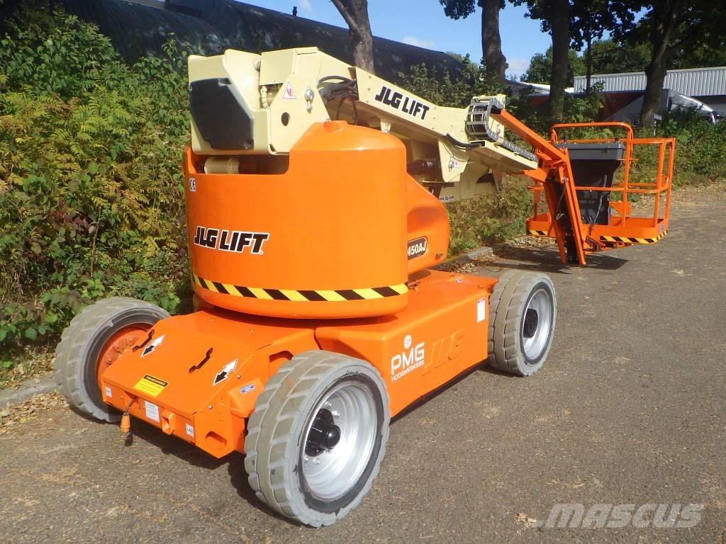 JLG E450AJ Strēles pacēlāji