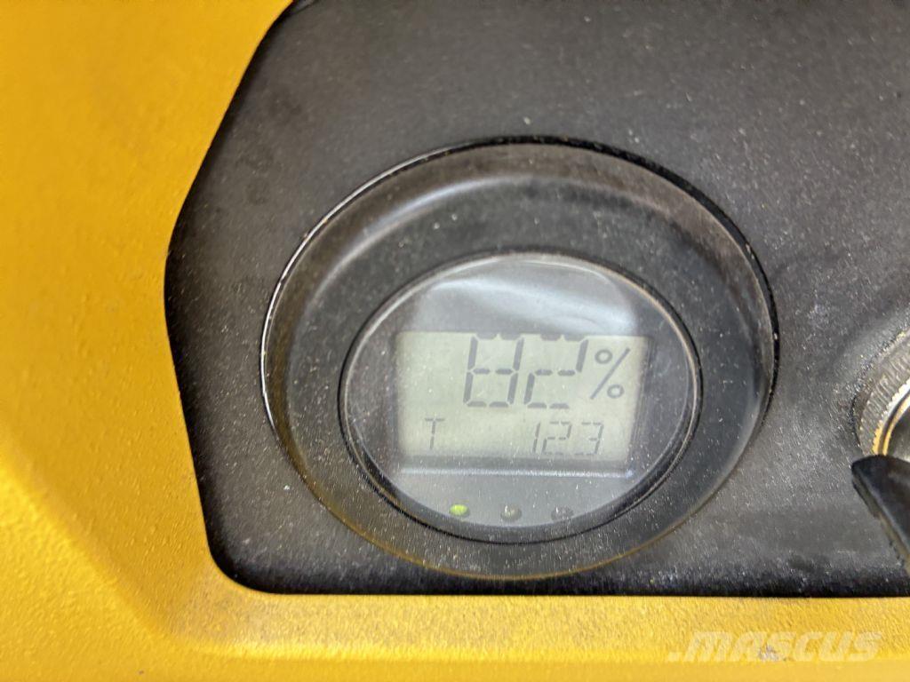 Hyster P 1.8AC Zemie palešu pacēlāji