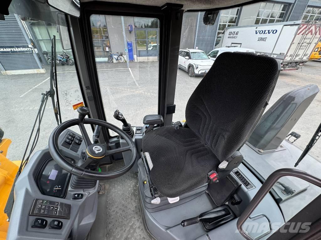 Volvo L 35 G Iekrāvēji uz riteņiem
