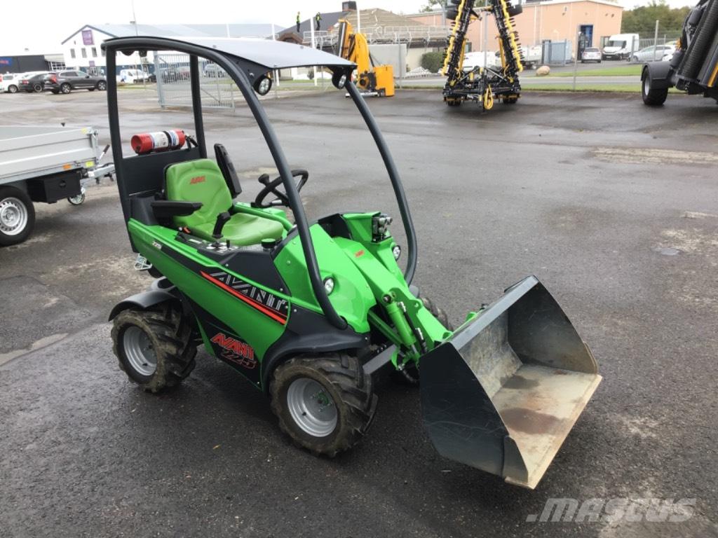 Avant 225 Multifunkcionālie iekrāvēji