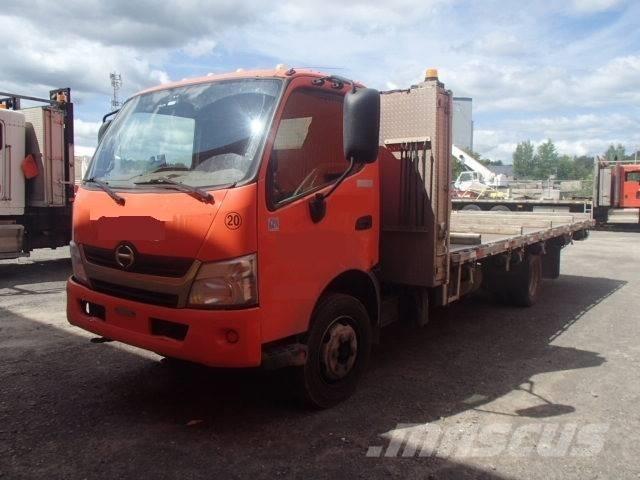 Hino 195 Platformas/izkraušana no sāniem
