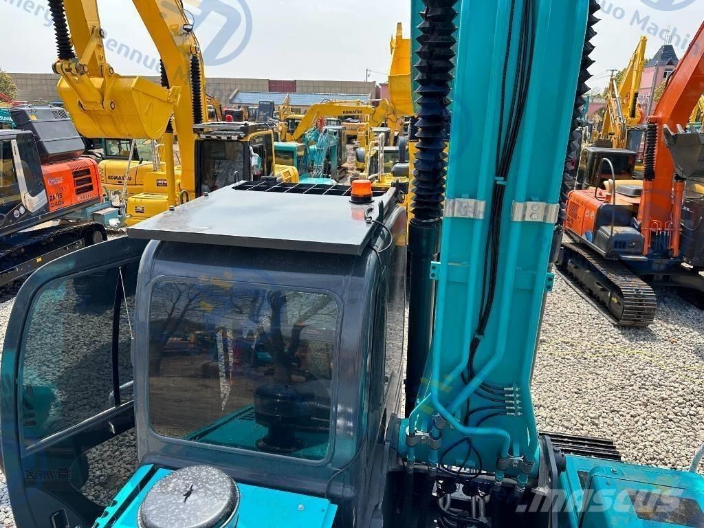 Kobelco SK 200 Kāpurķēžu ekskavatori