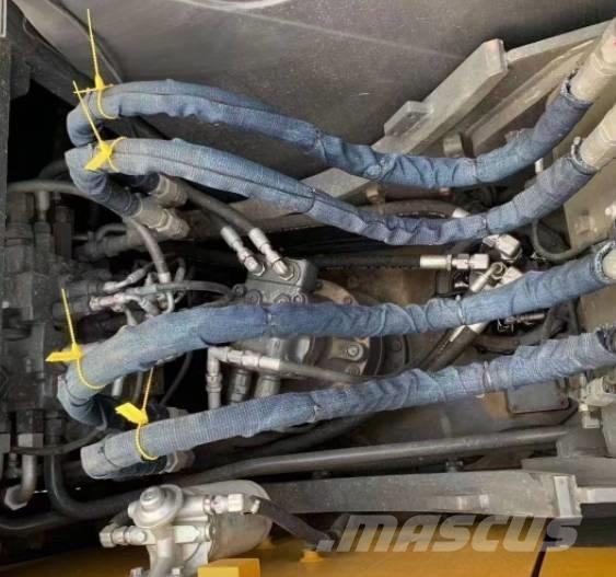 Volvo 140 Kāpurķēžu ekskavatori