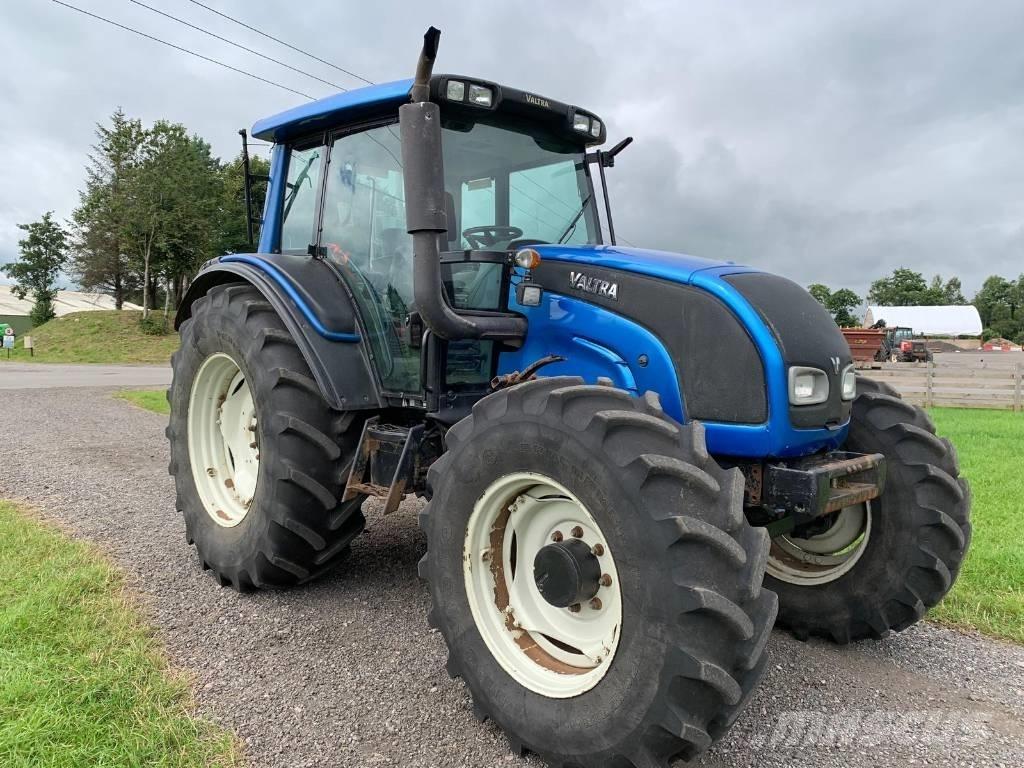 Valtra N141 Tractor Mežizstrādes traktori