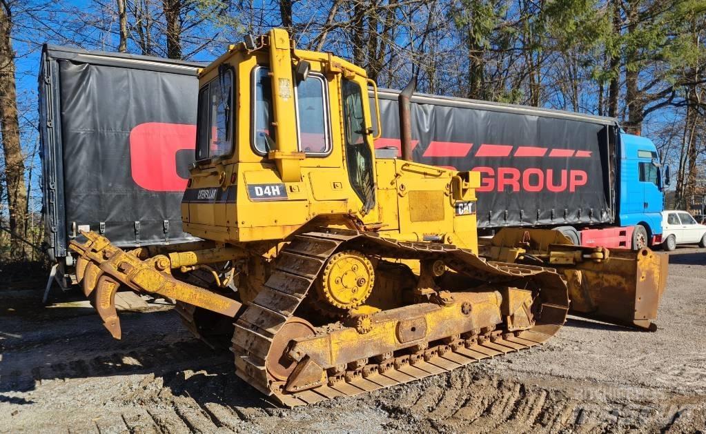 CAT D 4 H Kāpurķēžu buldozeri