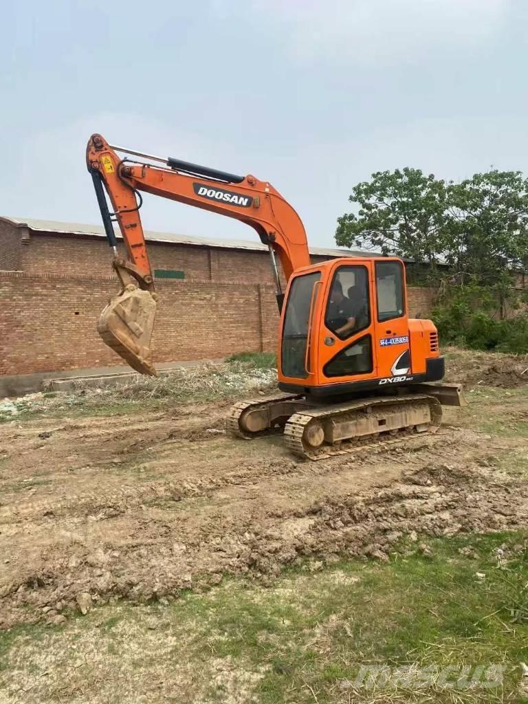 Doosan DX 80 Vidēja lieluma ekskavatori 7 t - 12 t