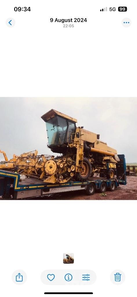 New Holland 8050 Ražas novākšanas kombaini