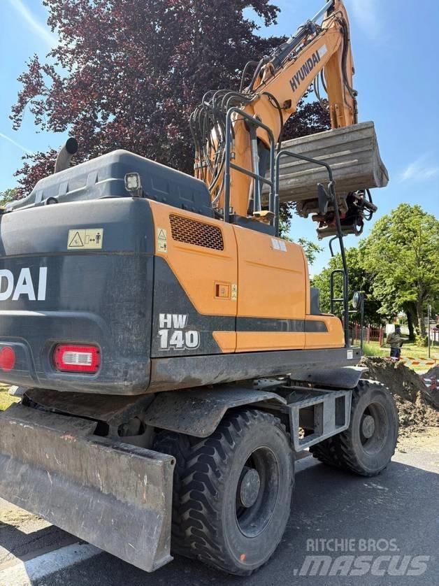 Hyundai HW 140 Ekskavatori uz riteņiem