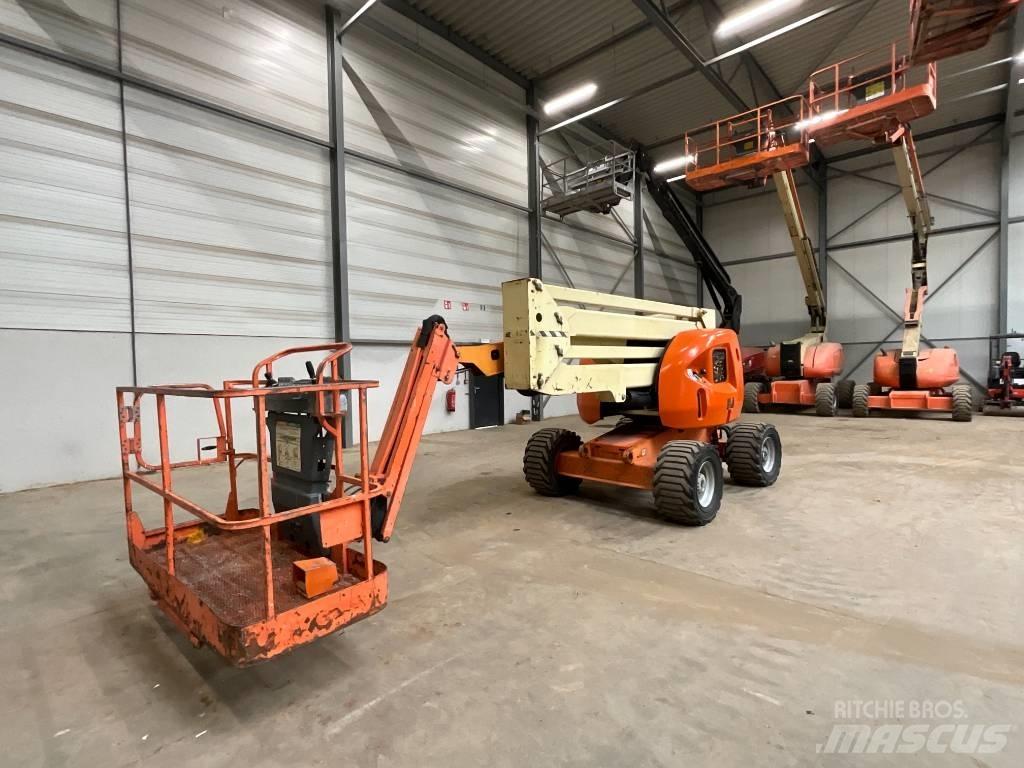 JLG 450 AJ Strēles pacēlāji