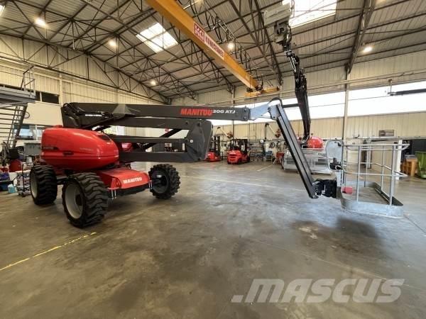 Manitou 200ATJ Strēles pacēlāji