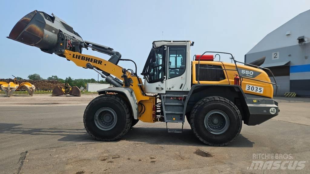 Liebherr L 550 Iekrāvēji uz riteņiem