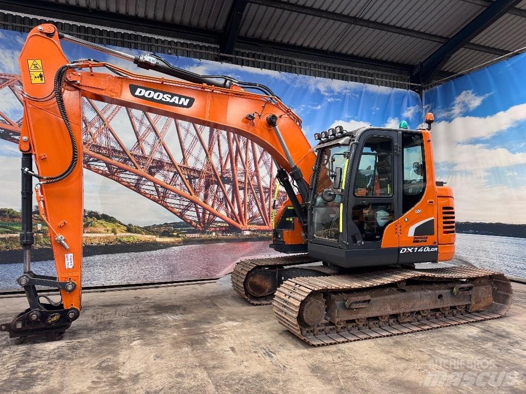 Doosan DX 140 LCR-5 Kāpurķēžu ekskavatori