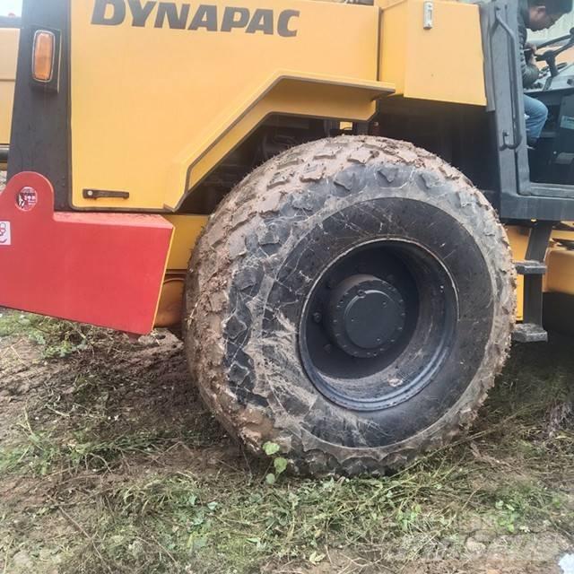Dynapac CA 25 D Vienvalča grunts veltņi