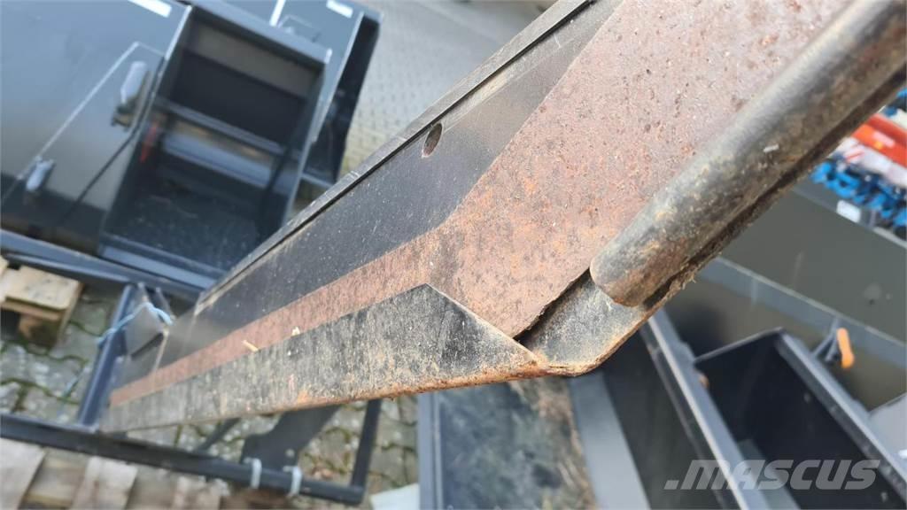 Ålö SILOSPLIT HD Tvertņu izkraušanas aprīkojums